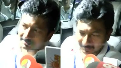 மக்களால் தேர்ந்தெடுக்கப்பட்ட முதல்வர் விஜய்க்கு வாழ்த்துகள்.. உதயநிதி ஸ்டாலின் சொன்ன வார்த்தை! 