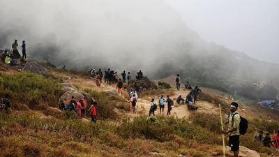 “தென் கைலாயம்” செல்ல முடியாது.. வெள்ளியங்கிரி மலையேற்றத்திற்கு தடை