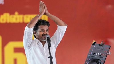 ஜனாதிபதி ஆட்சியா? விஜய் உள்பட தவெகவின் 108 எம்எல்ஏக்களும் ராஜினாமா செய்தால் என்ன நடக்கும்?