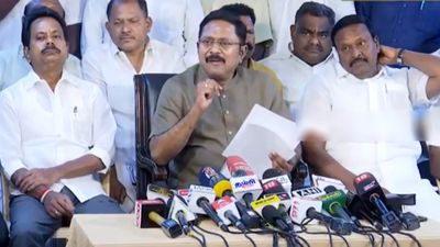 விஜய் முதல்வராவதை தடுக்க திட்டமா?.. செய்தியாளர் கேள்விக்கு டிடிவி தினகரன் பதில்