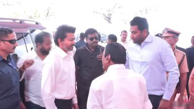 51 வயதில் முதல்வராகும் விஜய்! தமிழகத்தின் இளம் வயது முதல்வர் யார்? அவங்களா? ஆச்சர்யமா இருக்கே! 