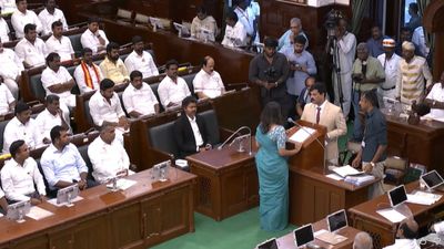எம்எல்ஏவாக பதவி ஏற்காத தவெக அமைச்சர் கீர்த்தனா! வெற்றி சான்றிதழை மறந்துட்டாராம்! முதல் நாளே இப்படியா