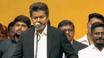 CM Vijay-க்கு அரசியலில் ஆபத்தா?.. கவனமாக இருக்க வேண்டிய காலம்.. ஜோதிடம் சொல்வது என்ன?