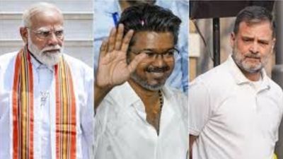 விஜய் டெல்லி கிளம்பறார்.. அதென்ன கையில் ரிப்போர்ட்? ராகுல் காந்திக்கு போன போன்.. ஹைலைட்டே அங்கே தான்
