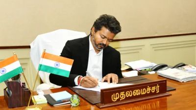 அமைச்சர்களுக்கு முதல்வர் விஜய் போட்ட 'ஸ்ட்ரிக்ட்' ஆர்டர்...கோட்டையை உலுக்கும் 'அசிஸ்டென்ட்' விவகாரம்!
