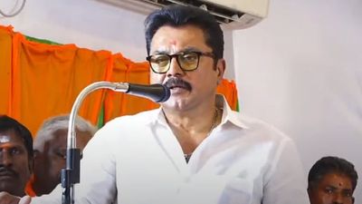 அதிமுகவுக்கு ஆப்படித்த 4 பேர்.. தவெக காலத்தில் சான்ஸ் தரக் கூடாது! திடீரென குரல் கொடுத்த சரத்குமார்!