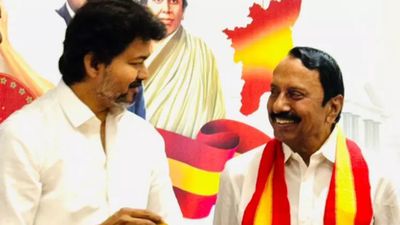 எத்தனையோ துறை பார்த்தாச்சு! முதல்முறையாக பொதுப் பணி துறை? செங்கோட்டையனை பவர்ஃபுல்லாக்கும் விஜய்?