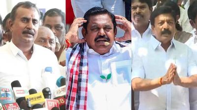 காத்து எங்க பக்கம் வீசுது.. கையை உயர்த்திய சண்முகம்! கைகோர்த்த வேலுமணி! எடப்பாடிக்குத் தான் சிக்கலே! 