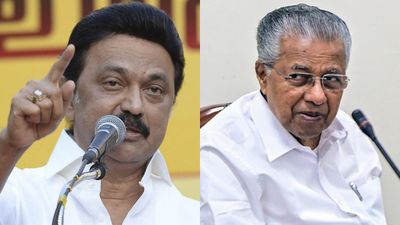 பினராயி விஜயன் வீட்டில் ED ரெய்டு.. காங்கிரஸ், பாஜகவை ஒரே ட்வீட்டில் விளாசிய ஸ்டாலின்!