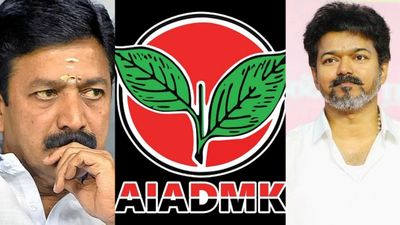 அதிமுகவை உடைத்து தவெகவுடன் கூட்டணி அமைப்பது ஈஸி இல்லை! பாயும் கட்சித் தாவல் தடைச் சட்டம்!
