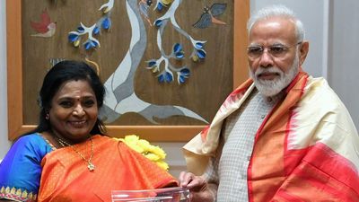 இதுதான் பிரதமர் மோடியின் நிர்வாகத்திறமை.. பாராட்டிய தமிழிசை.. செய்தியாளர் எழுப்பிய கேள்வி