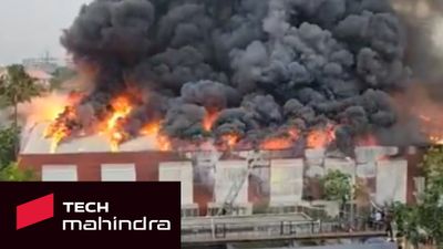 சென்னை: சோழிங்கநல்லூர் டெக் மகேந்திரா வளாகத்தில் பயங்கர தீ விபத்து.. பதைபதைக்கும் வீடியோ!
