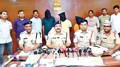 கள்ளக்காதல் + 2 கோடி காப்பீடு.. கண்ணா இரண்டு லட்டு தின்ன ஆசையா.. மனைவியின் மாஸ்டர் பிளான்