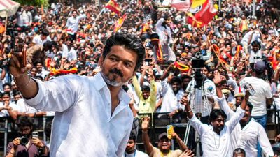 விஜய் முதலமைச்சர், எம்எல்ஏ ஆன பிறகு சினிமாவில் நடிக்கலாமா? சட்டம் என்ன சொல்கிறது?