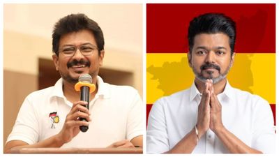 விஜய் ஆட்சி புதுமையான ஆட்சியில்லை.. புஷ்பா பட ஆட்சி.. விஜய் மீது உதயநிதி கடும் விமர்சனம்
