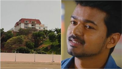 நள்ளிரவில் சத்தம், சுற்றும் ஆவிகள்! விஜய் பட ஷூட்டிங் நடந்த இடத்தில் சர்ச்சை! நிஜாம் காலத்து மர்மம்