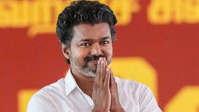 டெல்லி செல்லும் முதல் தவெக எம்பி யார்.. திருச்சி கிழக்கிலும் விஜய் பெரிய சஸ்பென்ஸ் 