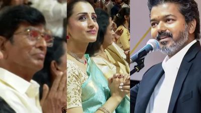 விஜய் பேசும்போது எமோஷனலான திரிஷா.. கண்கலங்கி கையெடுத்து கும்பிட்ட எஸ்.ஏ சந்திரசேகர்