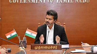 தமிழகத்தில் எந்த ஜாதியில் எத்தனை அமைச்சர்கள்.. விஜய் கேபினெட் முழு விவரம் 