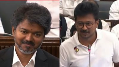 முதல்வரும், நானும் ஒரே கல்லூரியில் படித்தவர்கள்.. சட்டசபையில் உதயநிதி கூறியதும் விஜய் தந்த ரியாக்சன்