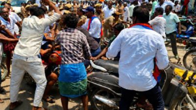 கூட்டணி கட்சிகளுக்குள் வெடித்த கலவரம்: திமுக - விசிக இடையே பயங்கர கல்வீச்சு! தடியடி நடத்திய போலீசார்