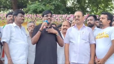 விஜய்யா? ஸ்டாலினா? வாய் தவறி தவறாக சொன்ன அமைச்சர் விஸ்வநாதன்.. உடனிருந்தவர்கள் கொடுத்த ரியாக்ஷன்