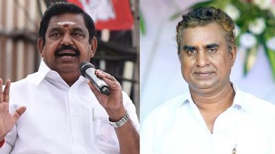 எடப்பாடி கொடுத்த பதவியை ஏற்க முடியாது.. எஸ்பி வேலுமணி மீண்டும் போர்க்கொடி! தகிக்கும் அதிமுக