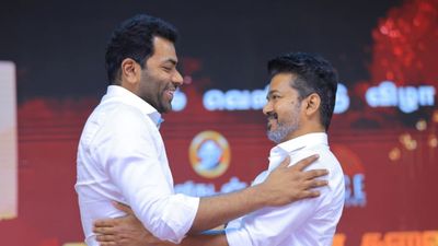 முதல்வர் விஜய்யின் பலமே பலவீனமாகும் வாய்ப்பு.. திணறும் எதிர்க்கட்சிகளின் புதிய யுக்தி