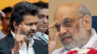 விஜய் அரசுக்கு டெல்லி வைக்கும் செக்? ரகசிய ஃபைல்களை திரட்டும் பாஜக.. அமித் ஷா கையில் குடுமி!