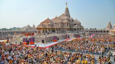 100 மடங்கு எகிறிய சொத்து.. அயோத்தி உண்டியல் பணத்தை திருடி ஆடம்பர வாழ்க்கை.. விசாரணையில் அம்பலம்!