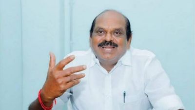 வைத்திலிங்கம் நிம்மதி.. ரூ.28 கோடி முறைகேடு வழக்கு ஓவர் ஓவர்.. கோர்ட்டில் சொன்ன லஞ்ச ஒழிப்புத்துறை!