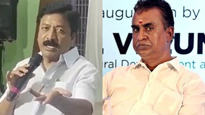 எங்கள் காதுகள் பாவமில்லையா? மறுபடியும் உடையுது அதிமுக?மீண்டும் கைகோர்த்த சிவிஎஸ் - எஸ்பிவி! ட்விஸ்ட்