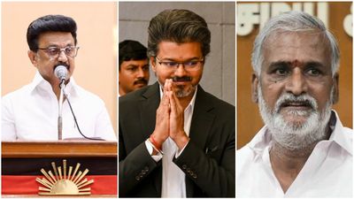 திமுகவின் கோட்டையை சிதறடித்த தவெக.. சென்னை அதிமுக நிர்வாகிகளை தூக்கும் அறிவாலயம்.. பின்னணி!
