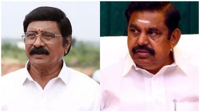 எடப்பாடி பழனிசாமிக்கு ஷாக்.. விஜயபாஸ்கரை தொடர்ந்து அதிமுகவில் இருந்து விலகிய ஆர்.வி.உதயகுமார்