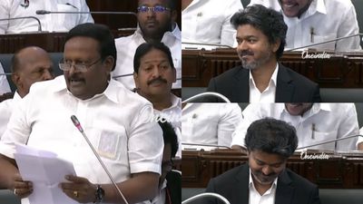 ஏங்க 7 டைம் எந்திரிச்சும் பேச முடியல.. சட்டசபையில் புலம்பிய காமராஜ்.. வாய்விட்டு சிரித்த விஜய்