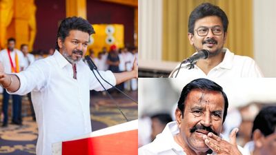 கே.என்.நேரு மீது FIR.. உள்ளே இழுக்கப்பட்ட உதயநிதி நண்பர் ரத்தீஷ்! விஜய் கையில் எடுத்த பிரம்மாஸ்திரம்