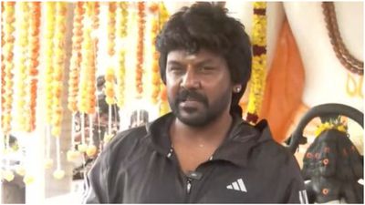அவர்கள் தற்குறி அல்ல.. தவெகவின் அம்புக்குறி.. விஜய் ஆட்சி மீது பொறாமையால் விமர்சனம்.. லாரன்ஸ் பேட்டி