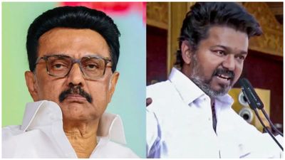 2021ல் ஸ்டாலினின் திமுக வெள்ளை அறிக்கை vs 2026ல் விஜய்யின் தவெக வெள்ளை அறிக்கை.. ஒரு ஒப்பீடு