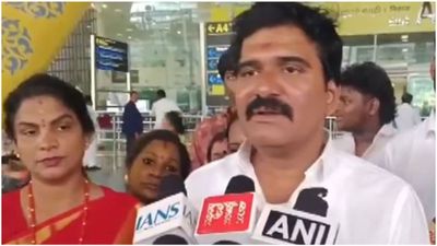 மின் கட்டணம் உயர்கிறதா? முதல்வர் விஜய் முடிவு செய்வார்.. சிடிஆர் நிர்மல்குமார் சொன்ன பதில்!