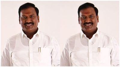 தனியார் பள்ளிகளிடம் 100 கோடி? பி.டி.அரசகுமாரை தொடர்ந்து முன்னாள் திமுக எம்எல்ஏவும் கைதாகுகிறார்? 