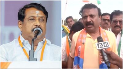 ஓரம்கட்டப்படும் நயினார்.. தமிழக பாஜக தலைவர் ரேஸில் முந்தும் ராம சீனிவாசன்? அடுத்தது என்ன?