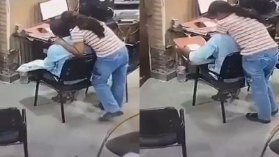 கான்ஸ்டபிள் உடன் பெண் போலீஸ் ‘ரொமான்ஸ்’.. அதுவும் கண்ட்ரோல் ரூமிலேயே..  அதிர்ச்சி வீடியோ