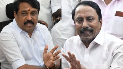 “நிரூபிக்க முடியாவிட்டால் அமைச்சர் செங்கோட்டையன் பதவி விலகத் தயாரா?” - நயினார் நாகேந்திரன் சவால்