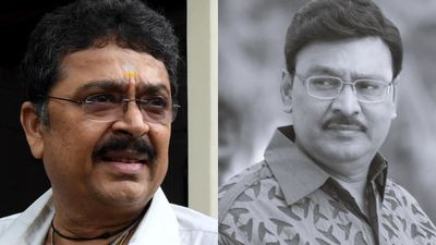 S.V.Sekar: இன்று காலை 10 மணிக்கு பாக்யராஜ் எங்கே இருக்க வேண்டியவர் தெரியுமா? எஸ்.வி.சேகர் உருக்கம்