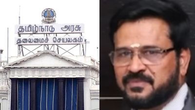 தமிழக சட்டசபை செயலாளர் சீனிவாசன் திடீர் ராஜினாமா.. பதவியை எட்டிப்பிடித்த சாந்தி.. பின்னணி என்ன?