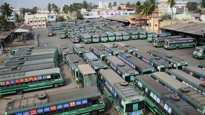 அரசுப் பேருந்து 1 km ஓடினால் ரூ.53 நட்டம்.. தனியார்மயமாகிறதா போக்குவரத்து துறை? மரிய வில்சன் சிக்னல் 