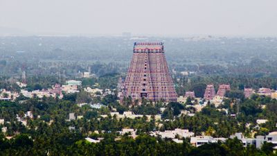 திருச்சி ஸ்ரீரங்கம் கோயில் அர்ச்சகர் பயிற்சி பற்றி விஷமத்தனமான கருத்து.. அறநிலையத் துறை விளக்கம்