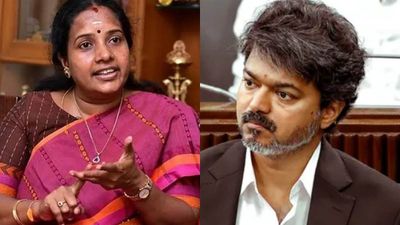 தமிழ் பிழைகள் தமிழ்நாட்டையே வெட்கப்பட வைத்துள்ளது.. விஜய்யை விளாசிய வானதி சீனிவாசன்!