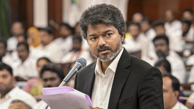 தமிழக அரசு சாதிவாரி கணக்கெடுப்புக்கு பதில் சமூக நீதி கணக்கெடுப்பு நடத்துவது ஏன்.. பின்னணி