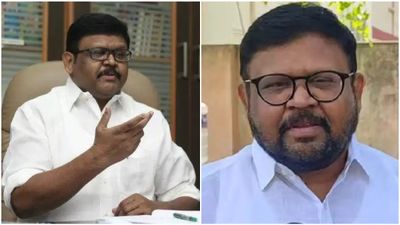 மரணத்தை விட கொடியது புறக்கணிப்பு.. அதிமுகவில் இருந்து விலகுகிறேன்.. வைகைச் செல்வன் அறிவிப்பு!